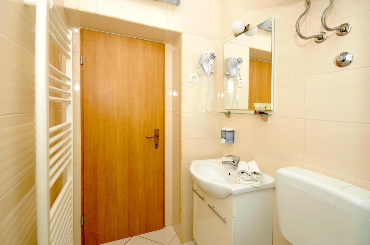 Apartments Penic Trogir Bagian luar foto