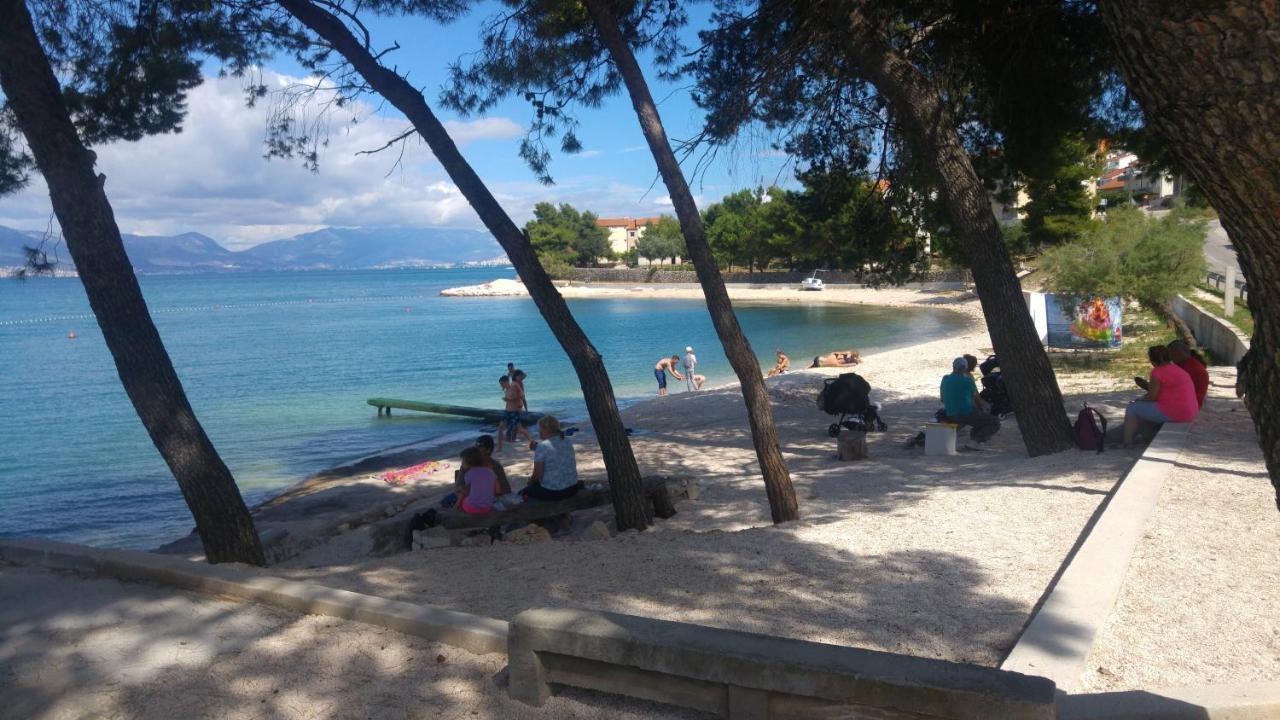 Apartments Penic Trogir Bagian luar foto