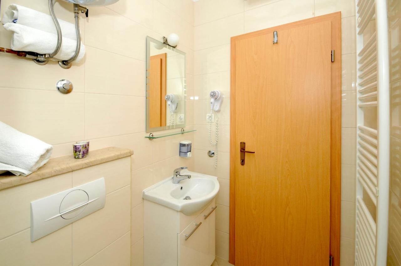 Apartments Penic Trogir Bagian luar foto